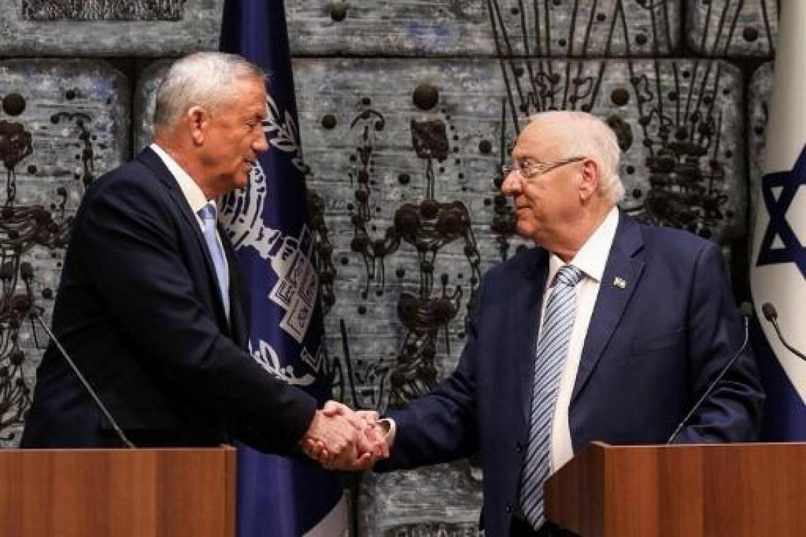 Israëlische oppositiepoliticus Benny Gantz start gesprekken voor regeringsvorming