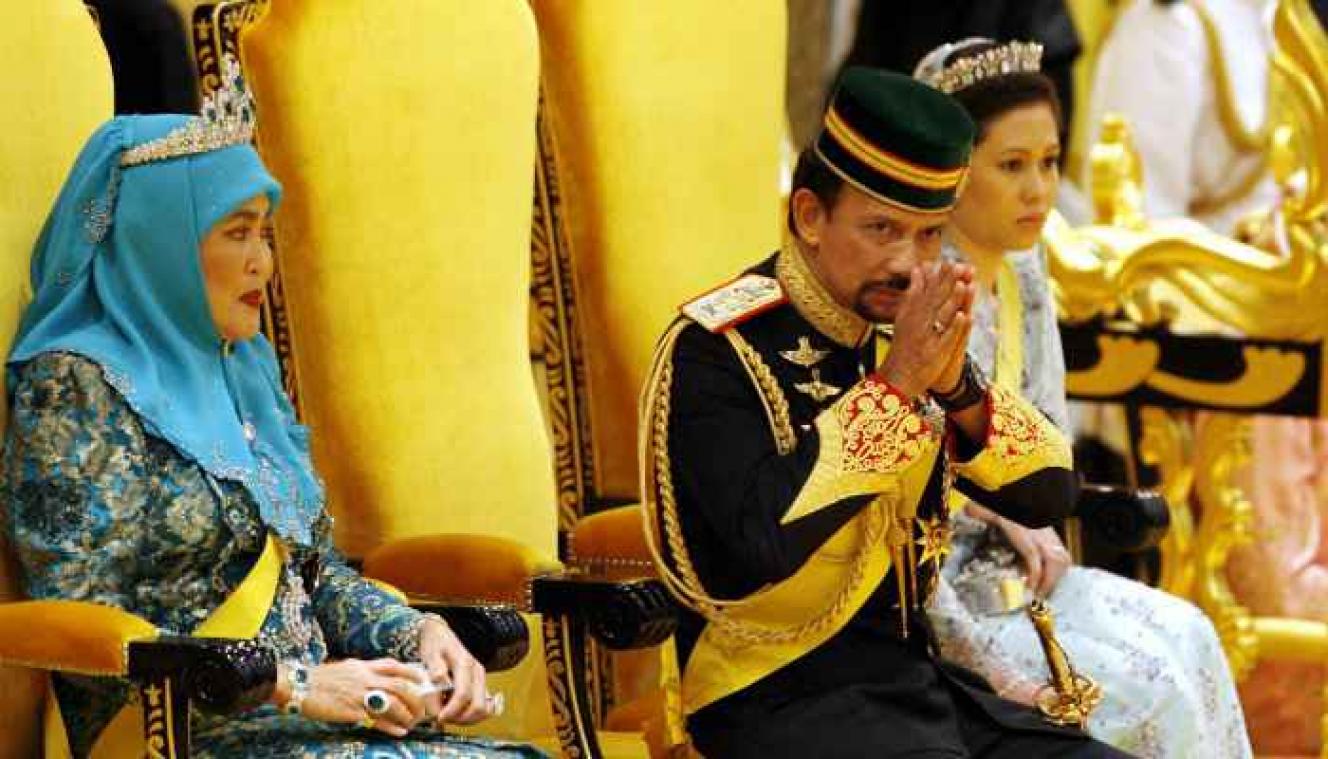 De ongelofelijke rijkdom van de Sultan van Brunei en zijn familie