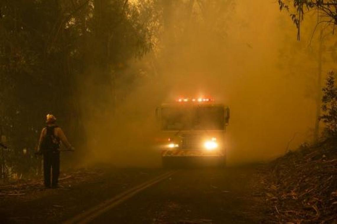 Bosbrand in Californië rukt op naar wijnstreek, bijna 200.000 mensen geëvacueerd