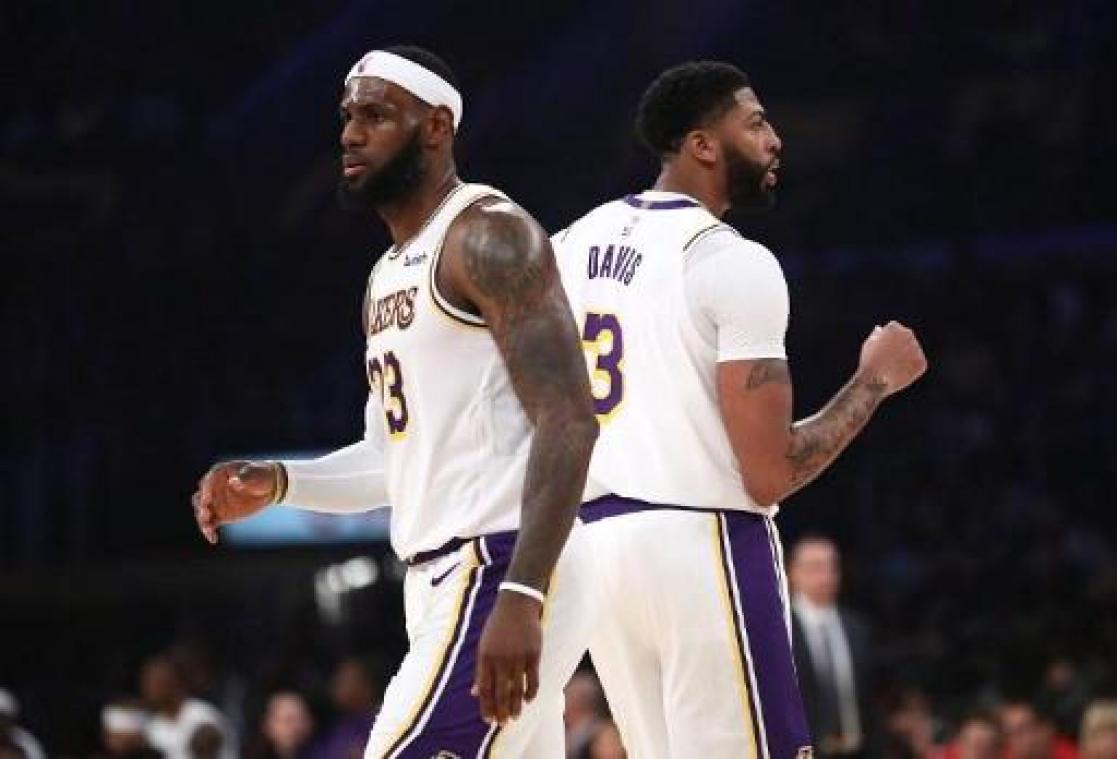 Anthony Davis treedt bij Lakers in voetsporen van Shaquille O'Neal