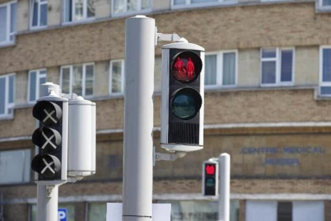 Veiliger én minder agressie: Verberg het voetgangerslicht voor automobilisten