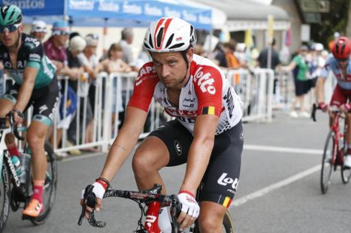 Adam Blythe hangt zijn fiets aan de haak