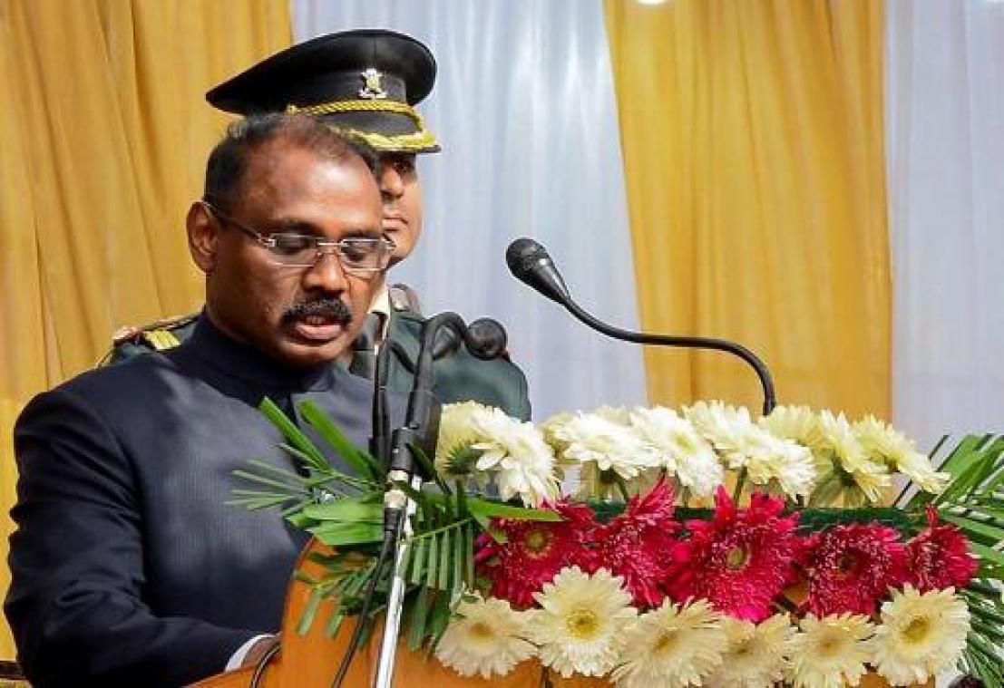 India splitst Jammu en Kasjmir officieel in twee unieterritoria