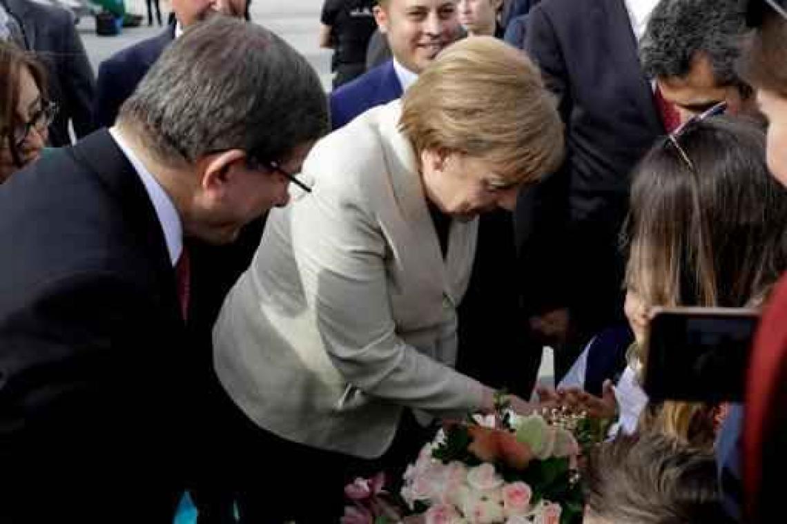Vluchtelingencrisis - Merkel bezoekt vluchtelingenkamp in Turkije