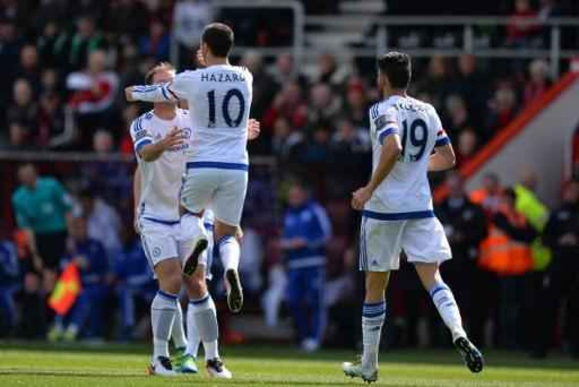 Belgen in het buitenland - Fabregas (3 assists) en Hazard (2 goals) bezorgen Chelsea makkelijke zege
