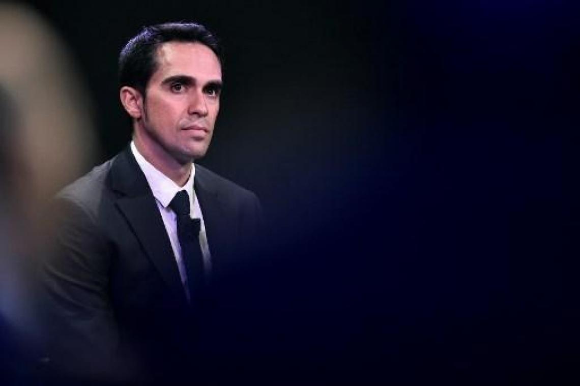 Alberto Contador belandt met voedselvergiftiging in Colombiaans ziekenhuis