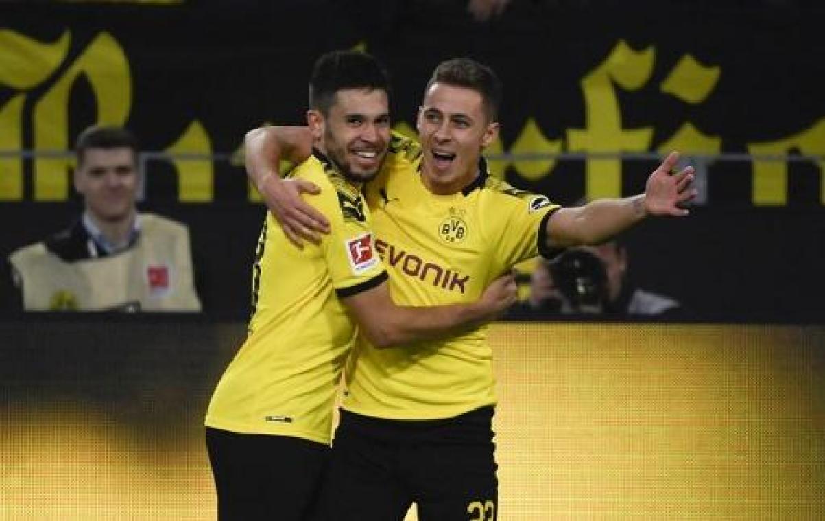 Goal en assist voor Thorgan Hazard, Bayern München gaat zwaar onderuit bij Frankfurt