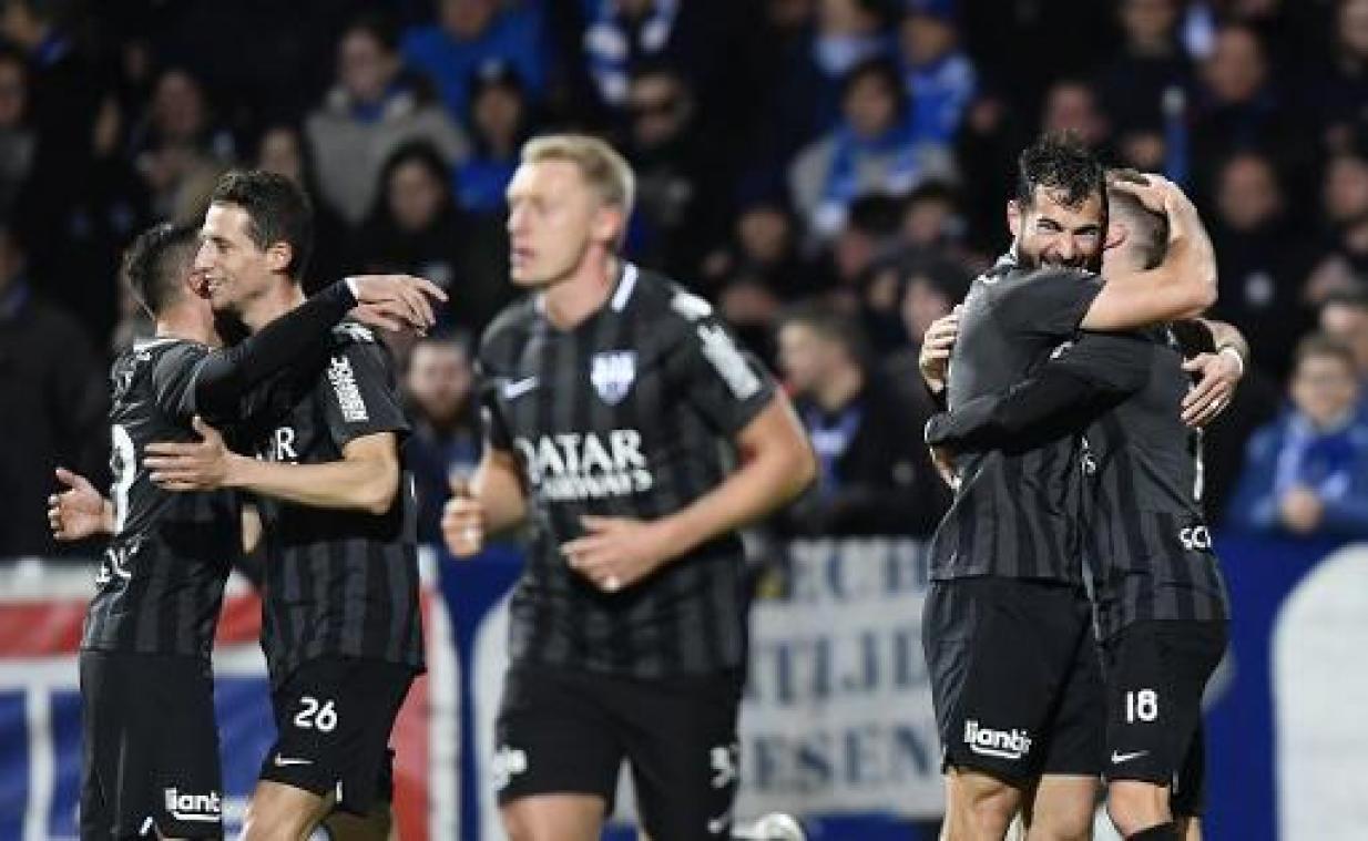 Jupiler Pro League - Racing Genk gaat roemloos onderuit aan de Kehrweg