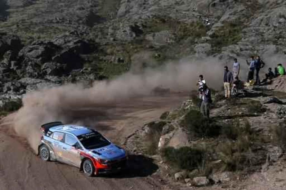Rally van Argentinië - Thierry Neuville klimt naar achtste plaats op