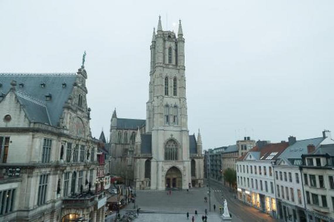 800 skeletten ontdekt tijdens verbouwing Gentse Sint-Baafskathedraal