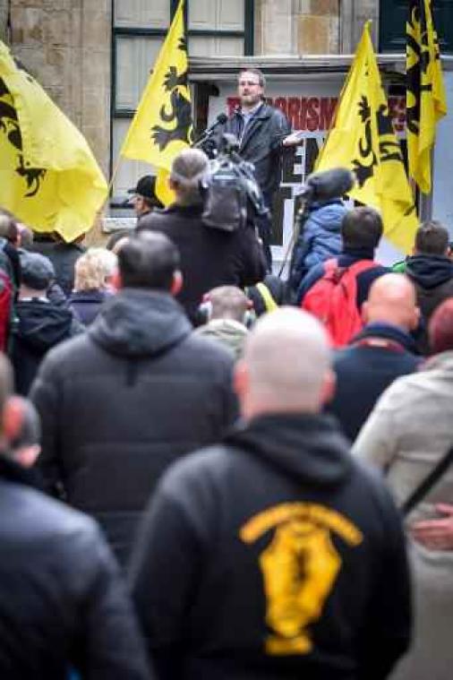 Man van bijlincident tijdens Pegida-betoging zonder voorgeleiding vrijgelaten
