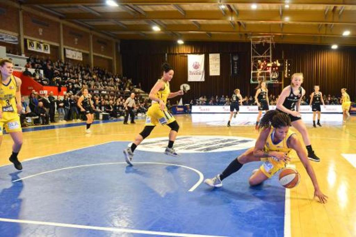 Euroleague basket (v) - Castors loopt tegen Bourges tegen derde nederlaag aan