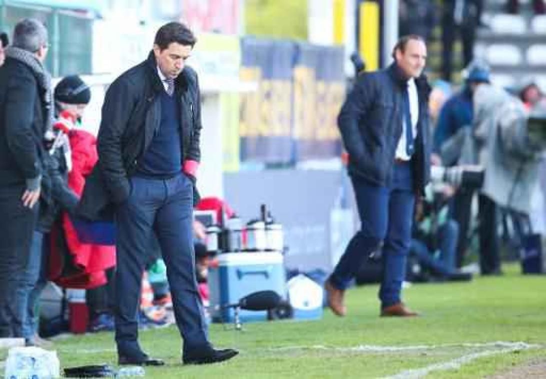 Jupiler Pro League - RSC Anderlecht ziet Club Brugge drie punten uitlopen na 4-2 nederlaag bij Oostende