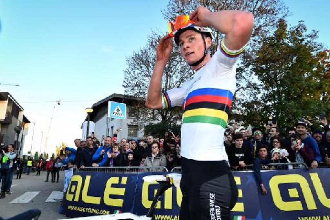 Mathieu van der Poel volgt zichzelf op in Jaarmarktcross Niel