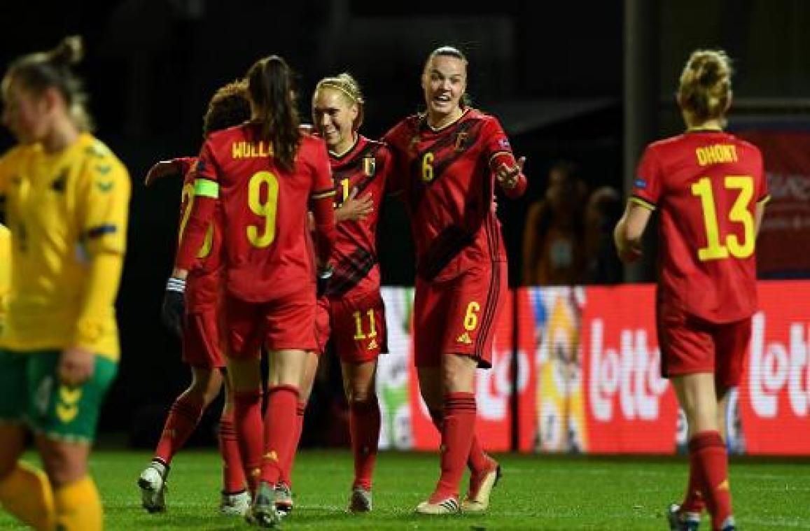 Red Flames - Tine De Caigny treft vijf keer raak in 6-0 zege tegen Litouwen, Flames blijven foutloos