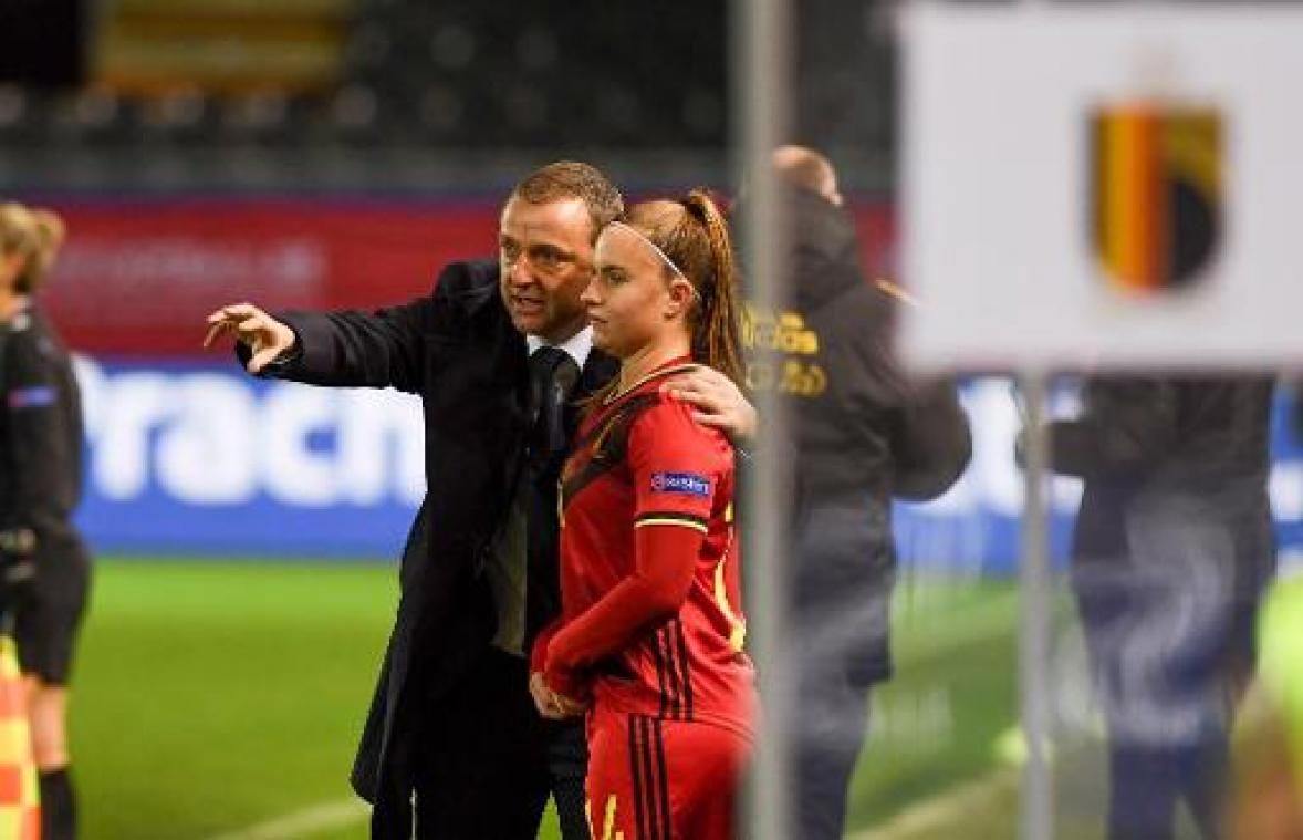 Red Flames - Ives Serneels ziet Belgisch elftal waarin "iedereen gevaarlijk kan zijn"