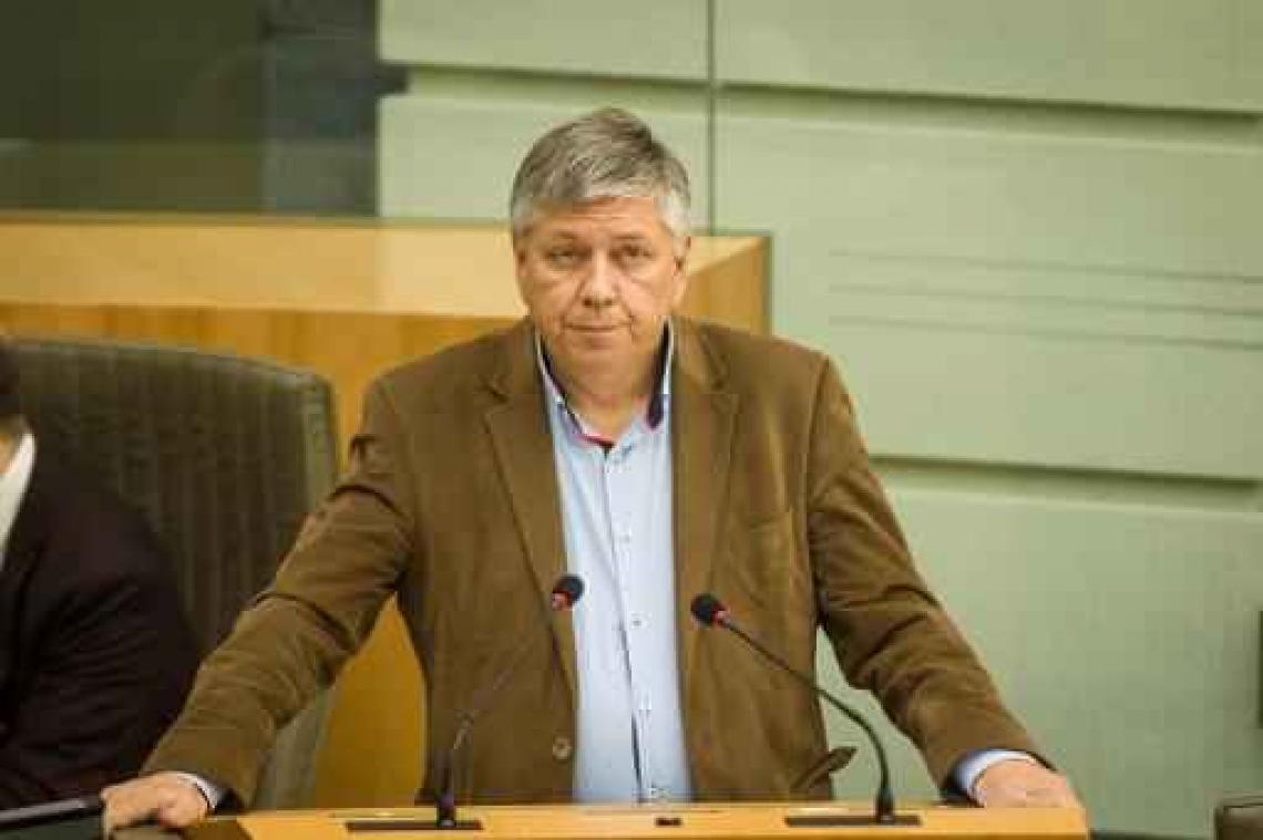 Vlaamse regering versterkt Vertrouwenscentra Kindermishandeling