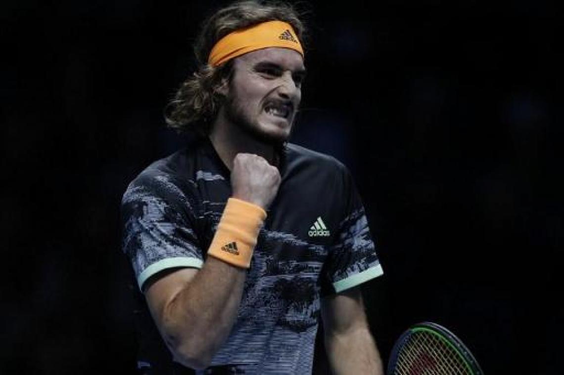 ATP Finals - Tsitsipas bereikt halve finales na zege tegen titelverdediger Zverev