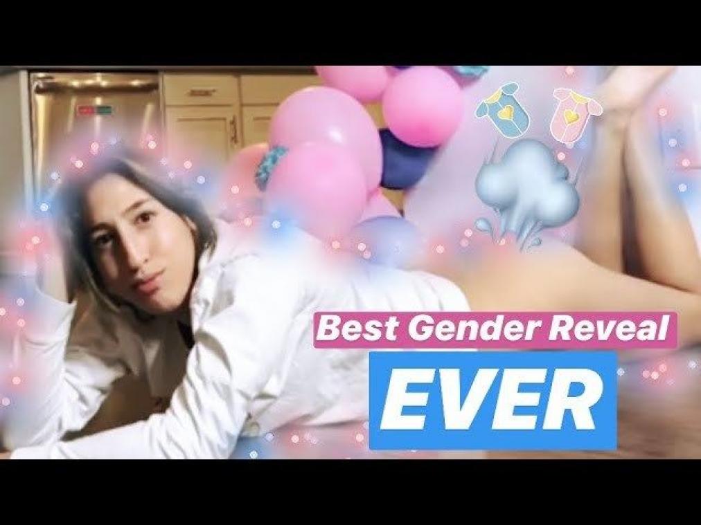 VIDEO. Deze vrouw gaat letterlijk met de billen bloot voor gender reveal