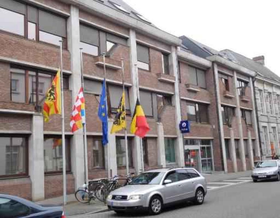 Zes schoolgebouwen in Mechelen gesloten na bommelding