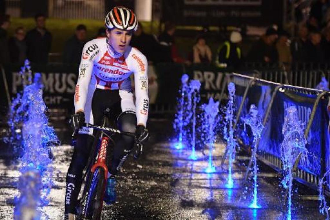 Niels Vandeputte wint Flandriencross bij de beloften, Ryan Kamp is de nieuwe leider