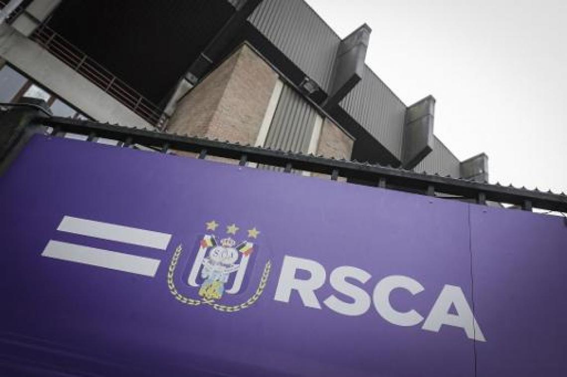 Rookpot in tribunes van Astridpark bezorgt Anderlecht 2.500 euro boete
