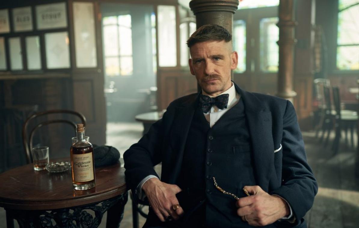Bezoek het 'Peaky Blinders'-café in Den Haag