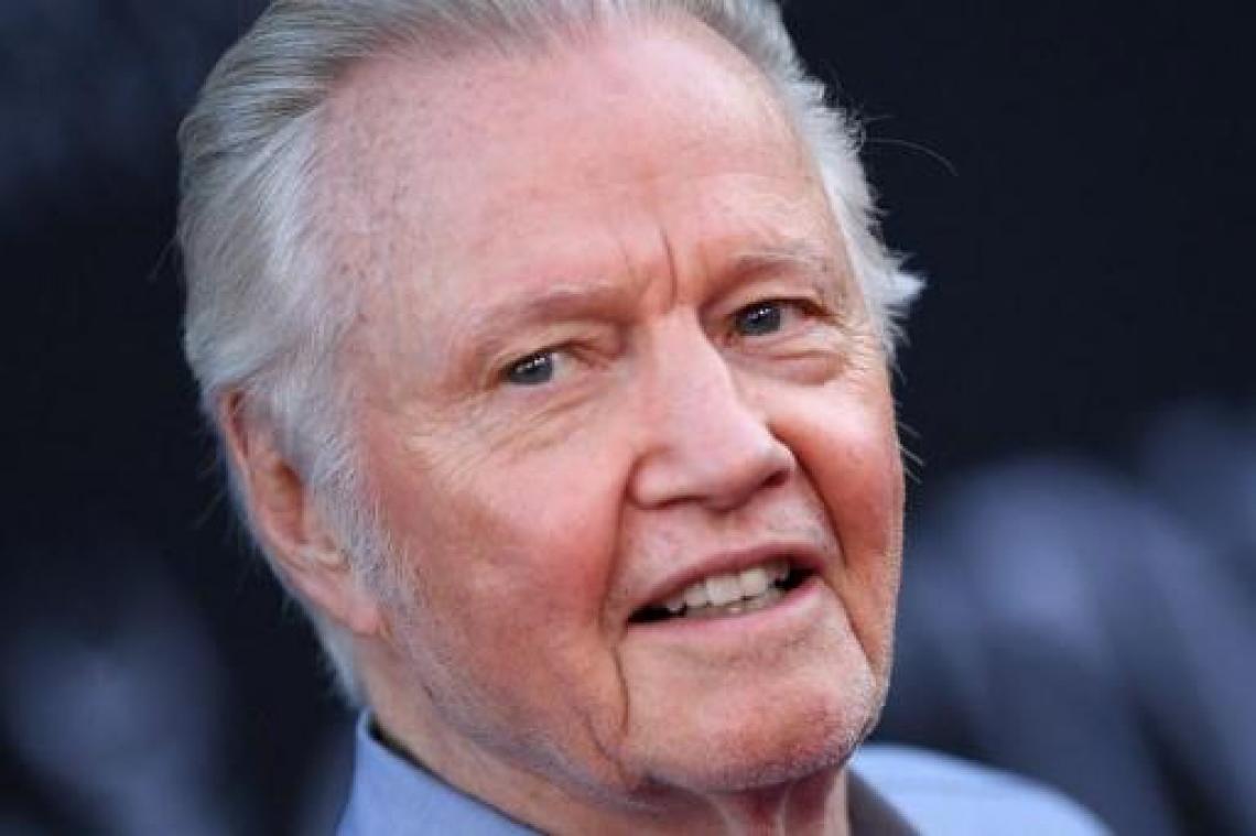 Trump reikt National Medal of Arts uit aan "legende" Jon Voight