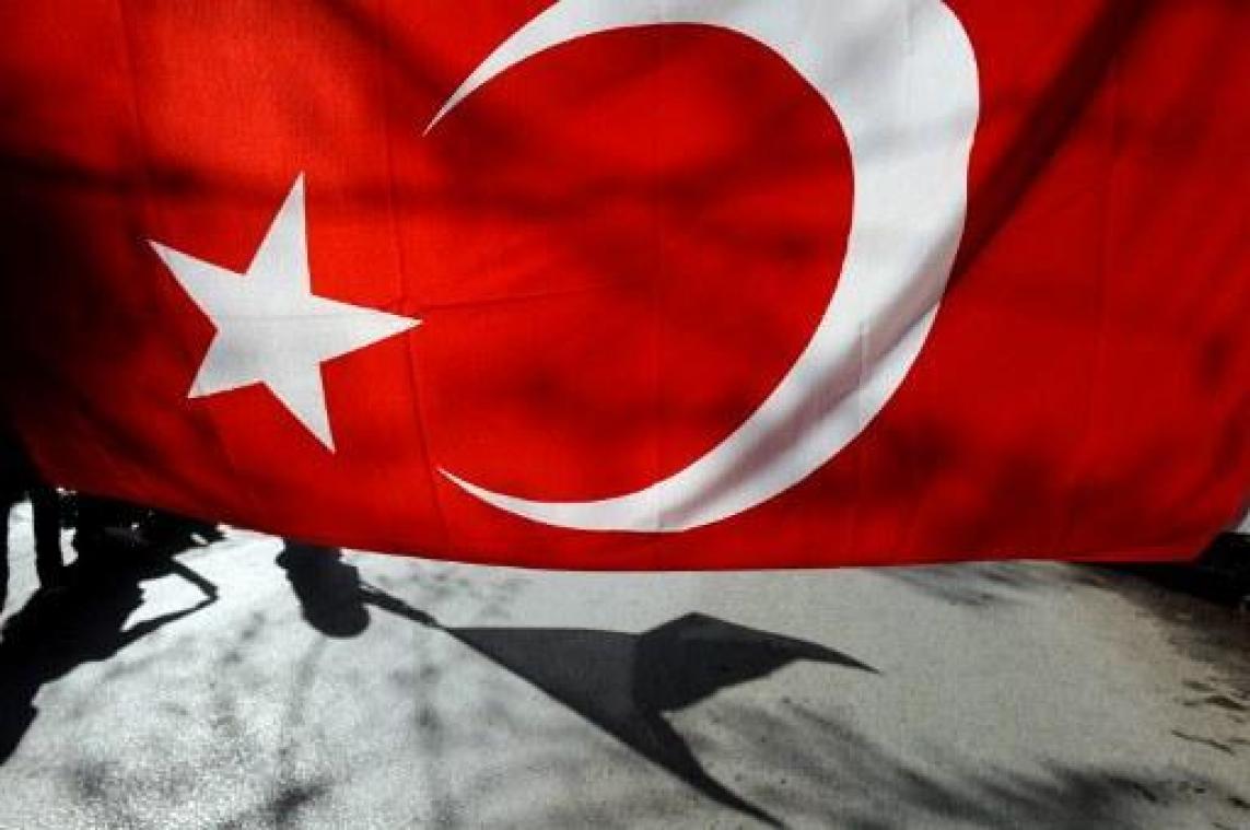 Turkije arresteert 46 personen na online kritiek op Syrië-offensief