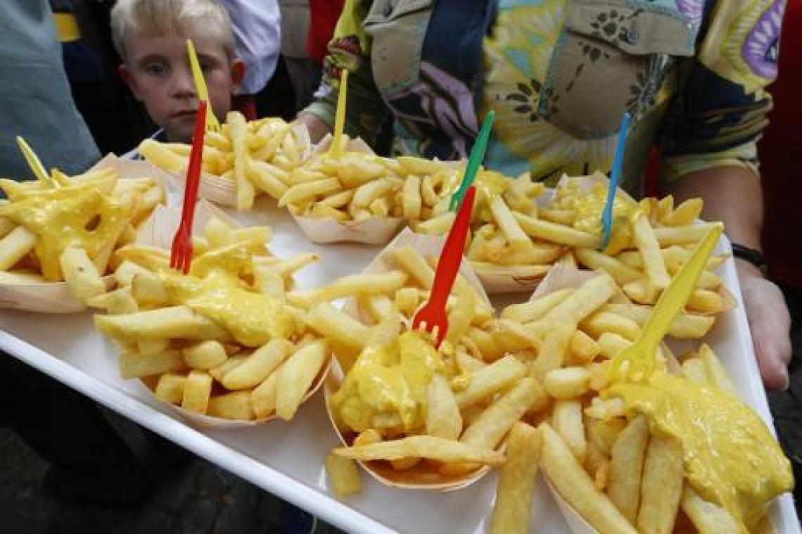 Week van de friet - Bekende standbeelden vieren 20ste editie van Week van de Friet