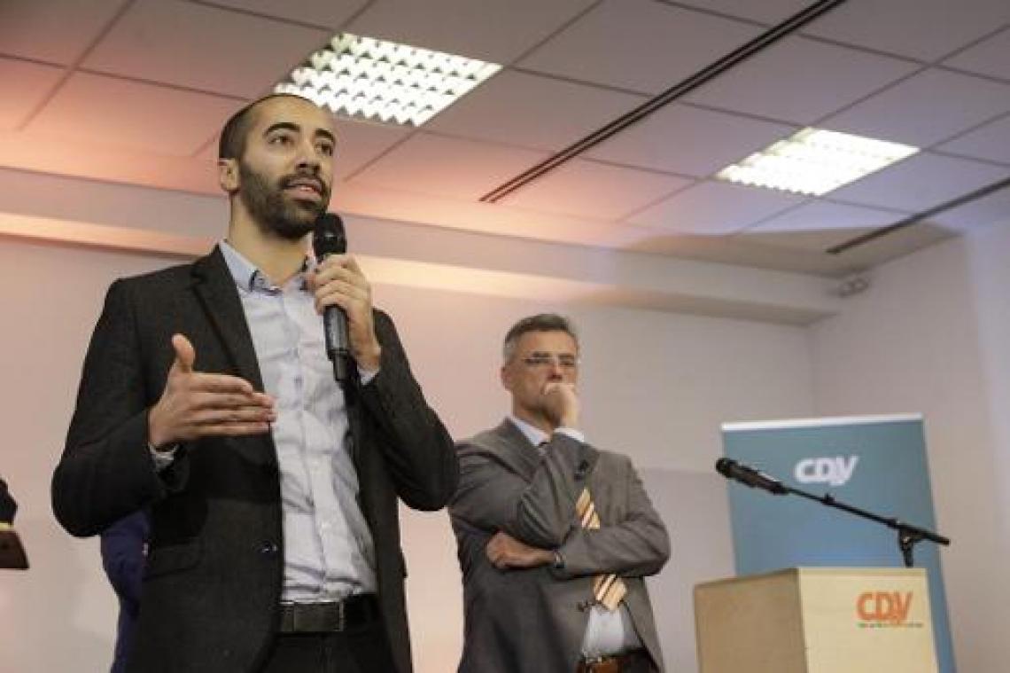 Ex-ministers scharen zich achter Mahdi