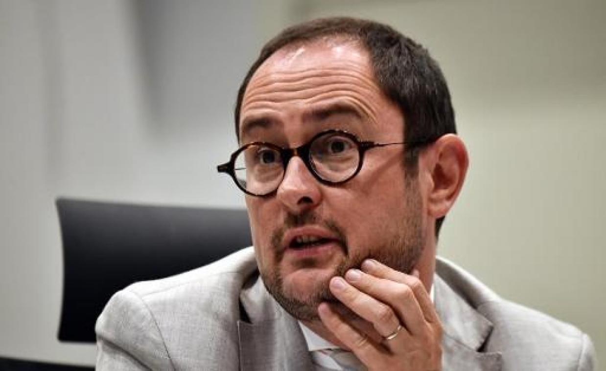 Vragen om parlementaire onderzoekscommissie naar Koninklijke Schenking