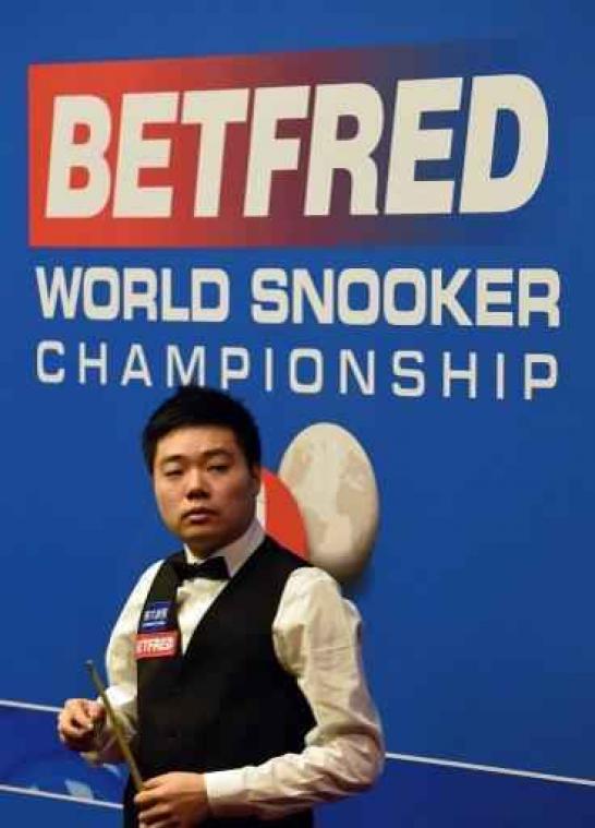 WK snooker - Ding Junhui blaast Mark Williams in twee sessies weg voor plaats in halve finales