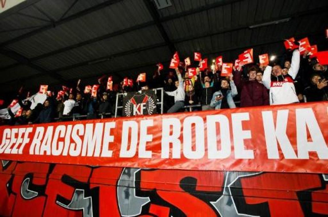 Slimme camera's in Nederlandse voetbalstadions om racisme aan te pakken