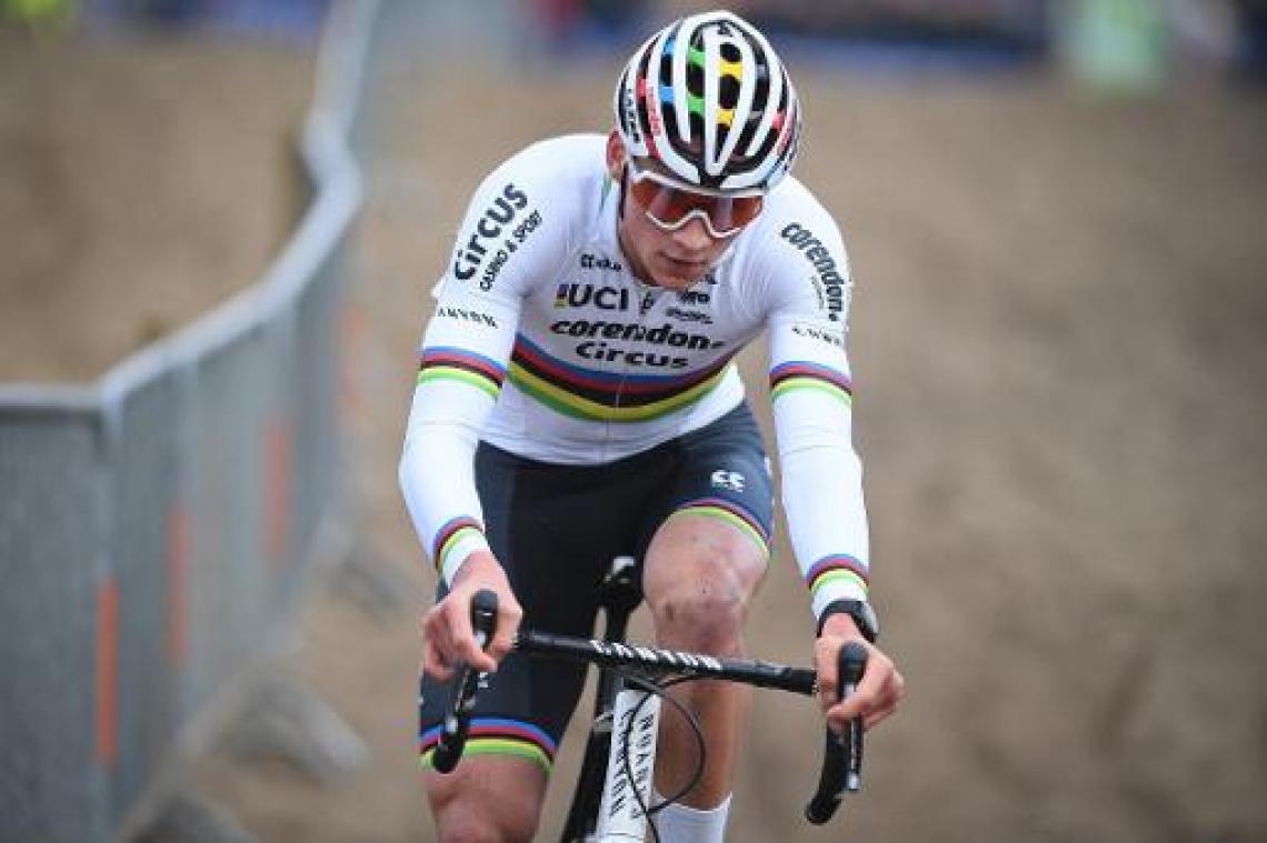 Mathieu van der Poel verovert andermaal de zege in Kortrijk