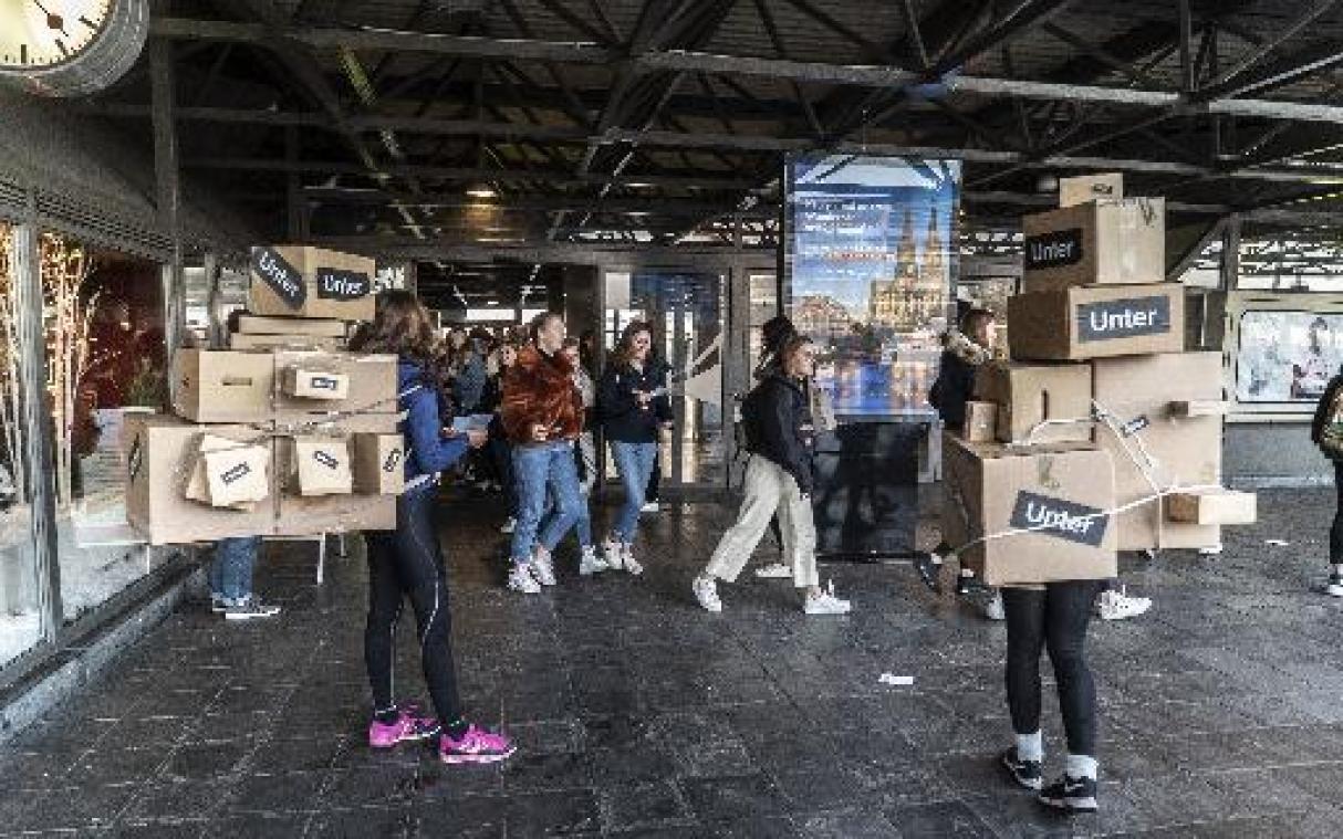 Overladen pakjesbezorgers voeren actie voor werkbare jobs