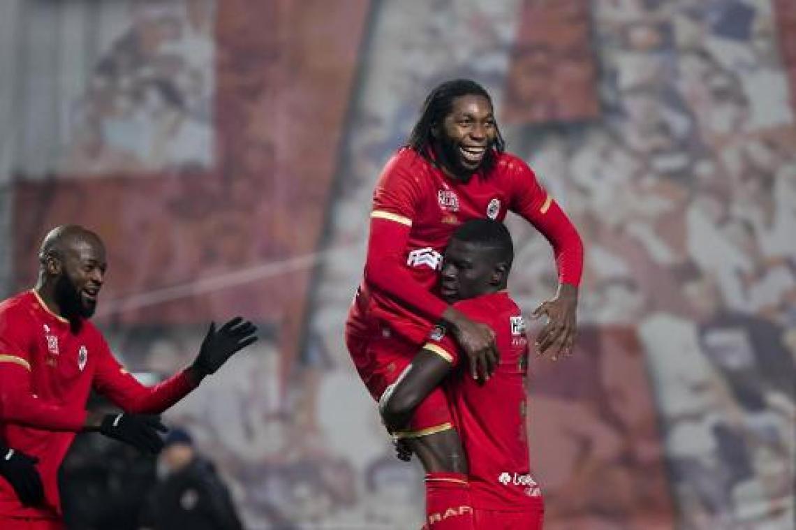 Croky Cup - Antwerp plaatst zich na strafschopwinst in thriller tegen KRC Genk voor kwartfinales