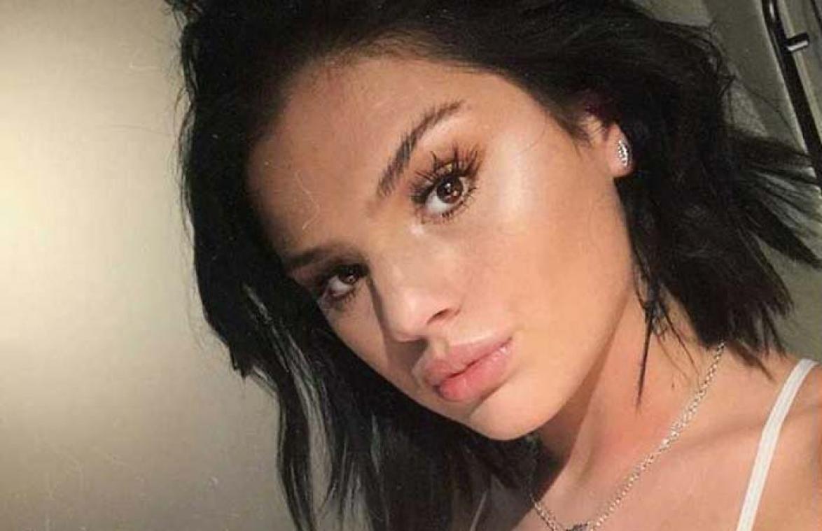 Famke Louise gewond aan hoofd nadat bezoeker wijnglas naar haar gooit
