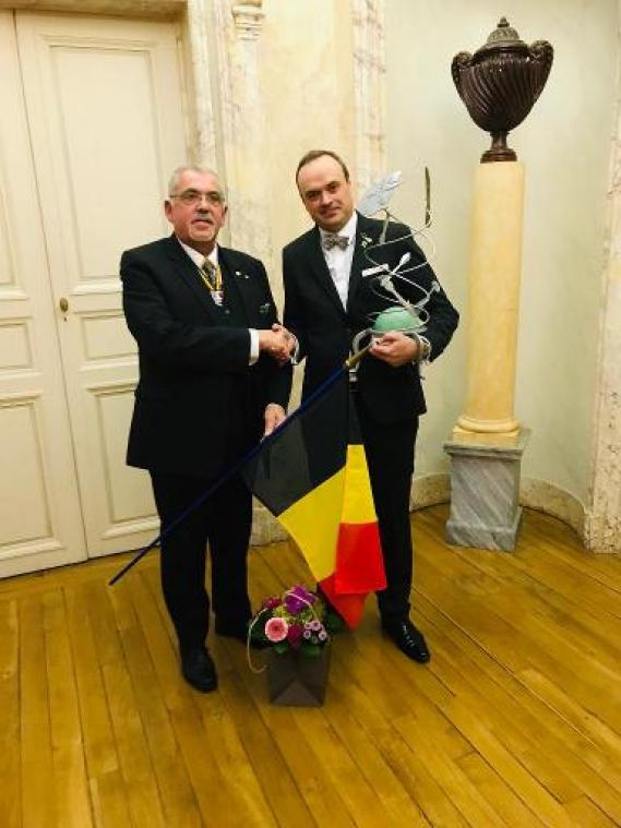 Belg Ief Vanhonnacker wint wereldkampioenschap voor maîtres d'hôtel