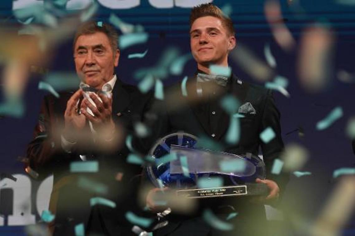 Remco Evenepoel jongste winnaar in geschiedenis Kristallen fiets