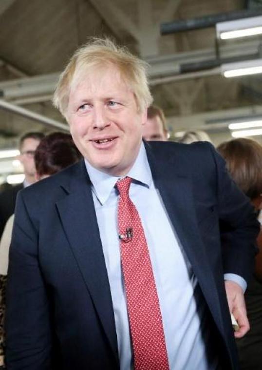 Britse verkiezingen - BBC-topinterviewer daagt Boris Johnson uit voor interview