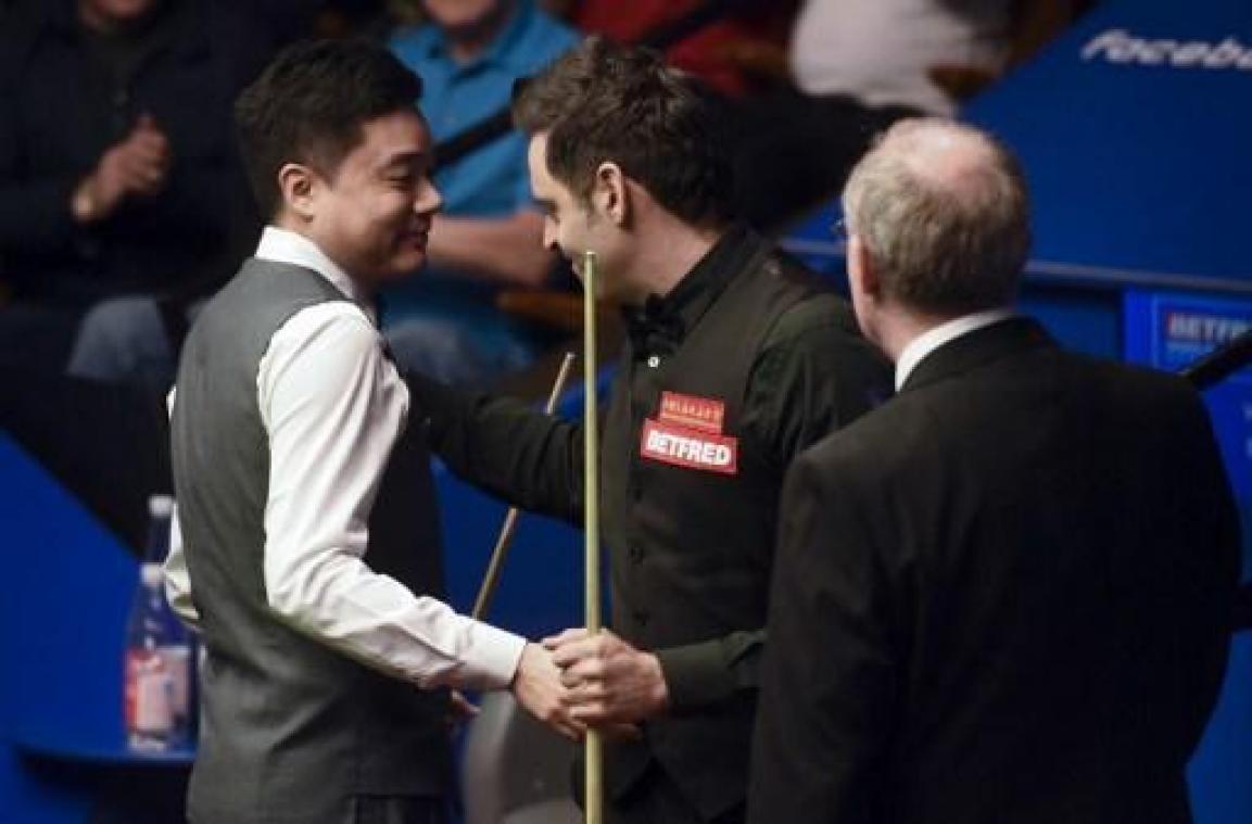 Ding Junhui schakelt titelverdediger Ronnie O'Sullivan uit op UK Championship snooker