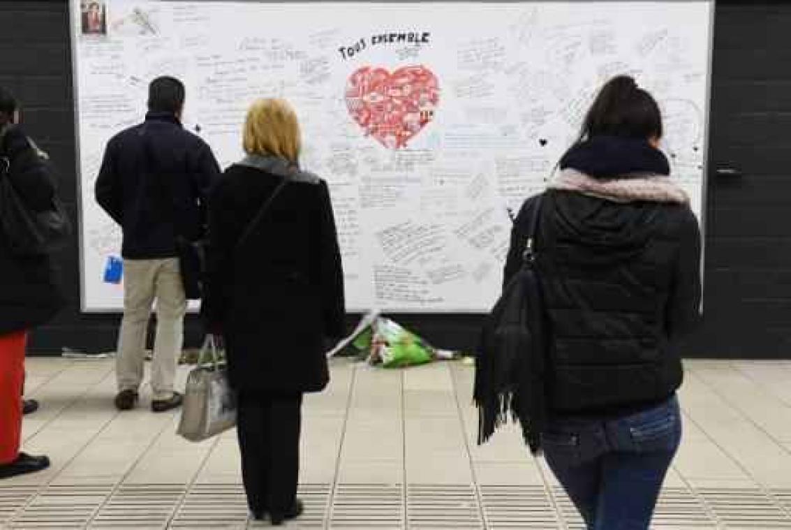 Koning bezoekt metrostation Maalbeek