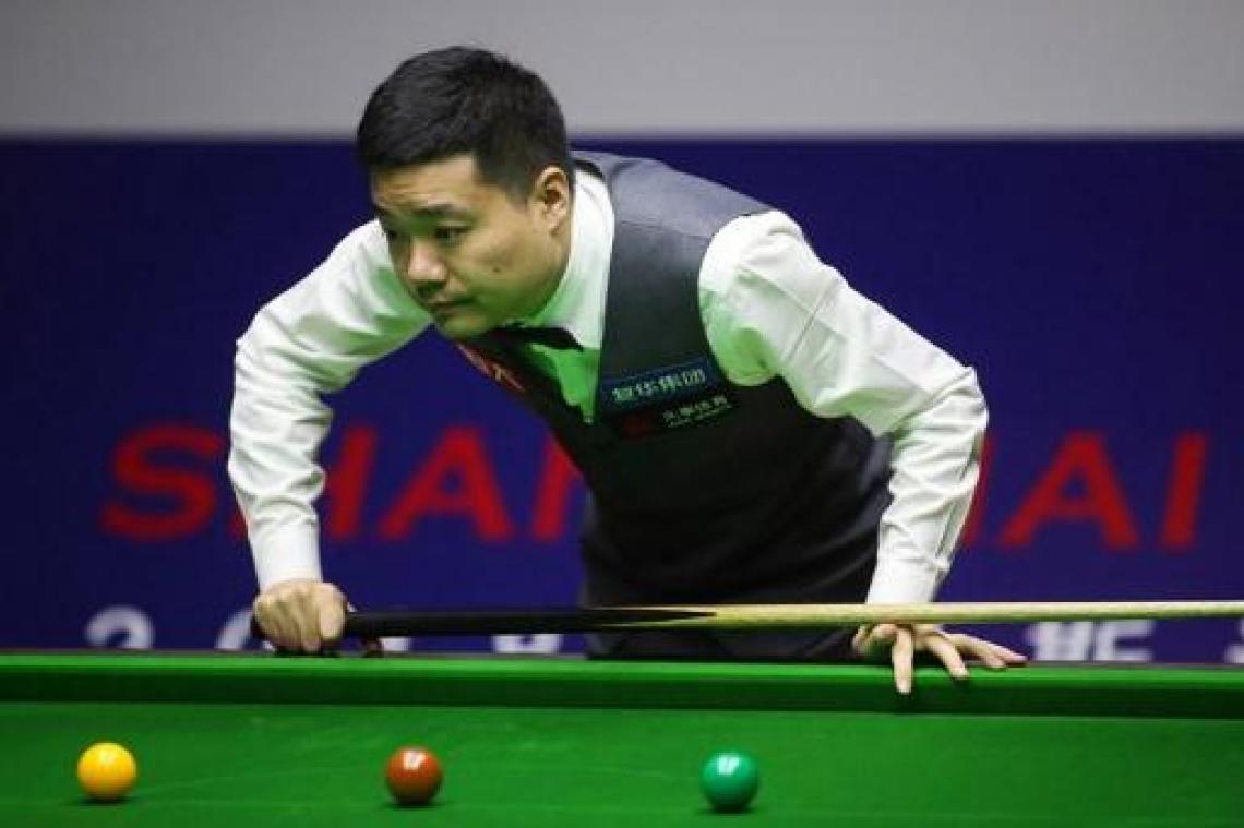 UK Championship snooker - Ding Junhui eerste finalist na 6-2 winst tegen landgenoot Yan Bingtao