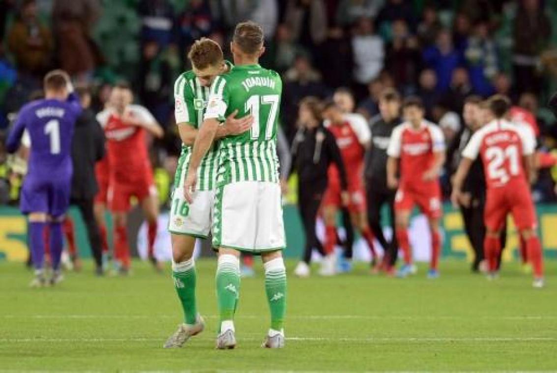 Joaquin oudste speler ooit met hattrick in La Liga