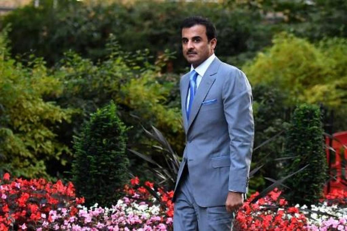 Emir van Qatar stuurt ziijn eerste minister naar Top van de Golfstaten