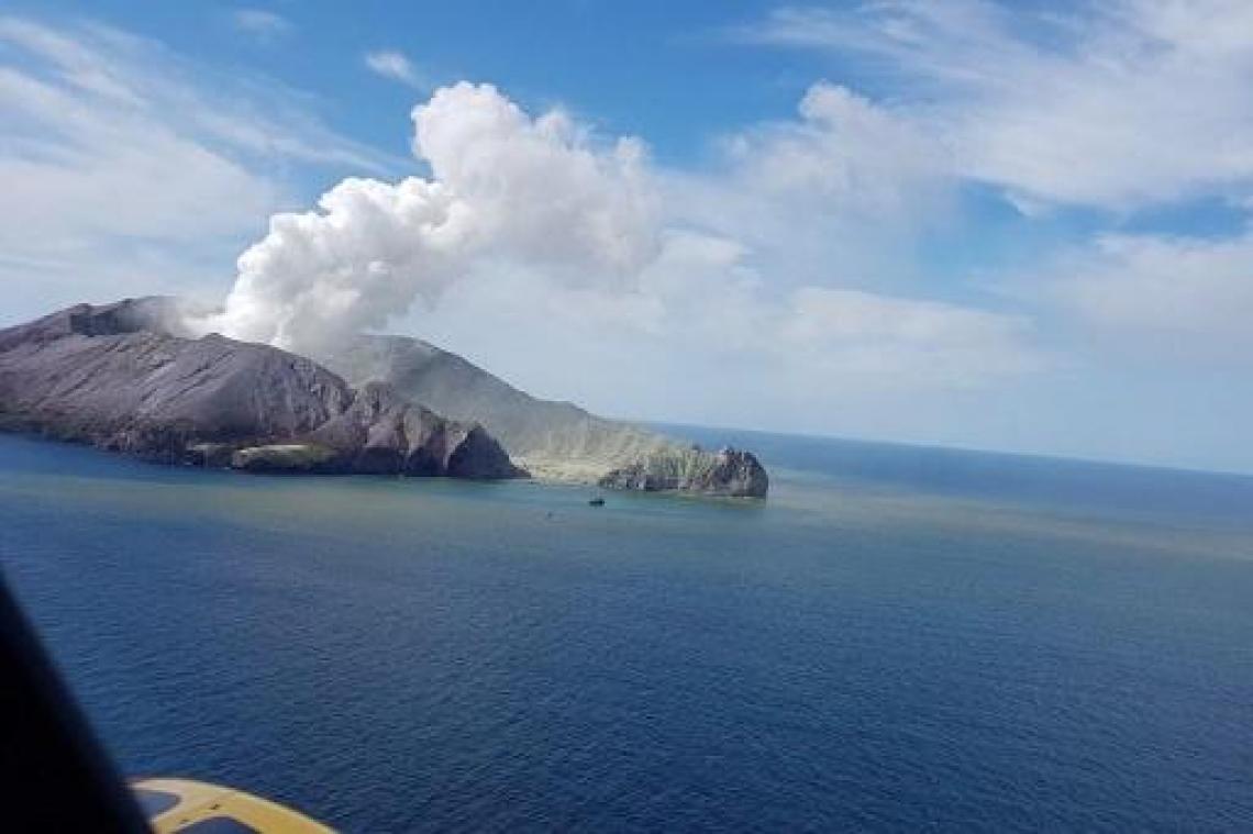 VULKAANUITBARSTING NIEUW-ZEELAND - Lichamen van vermisten nog niet gevonden omdat het te gevaarlijk is op White Island