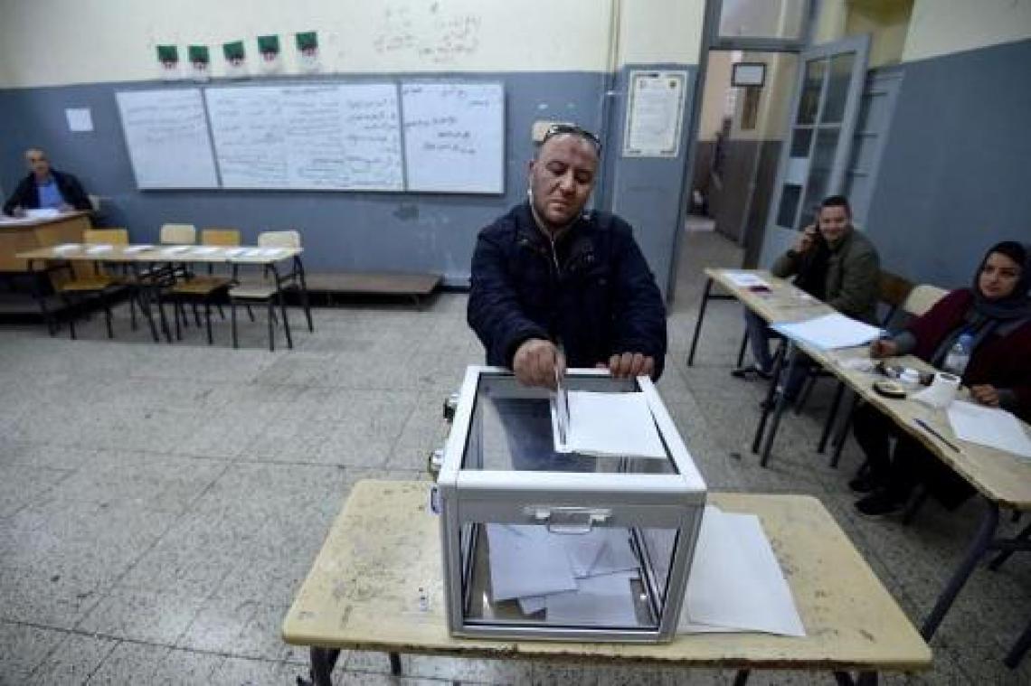 PRESIDENTSVERKIEZINGEN ALGERIJE - Historisch lage opkomst bij verkiezingen in Algerije
