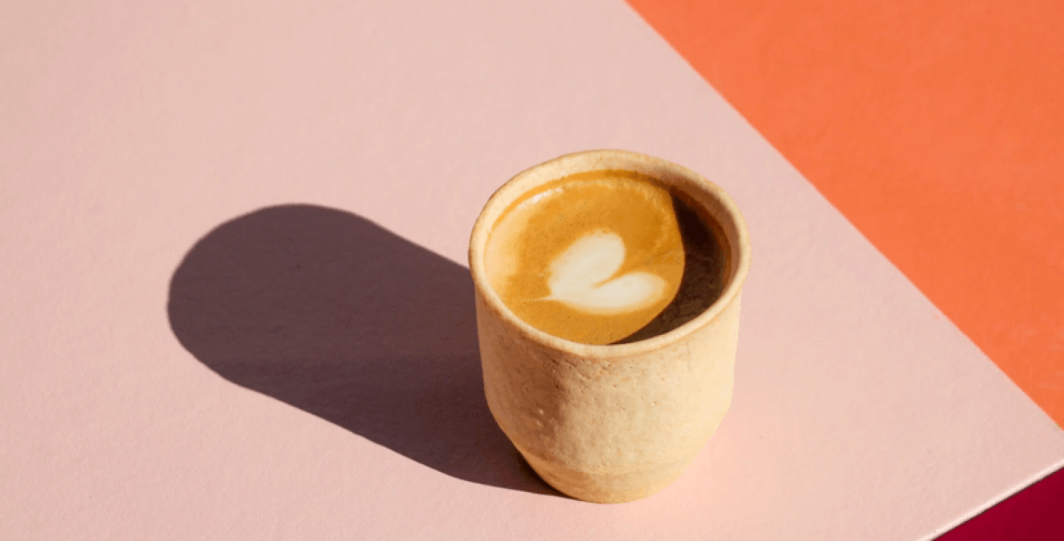 Deze koffiebeker kan je gewoon opeten