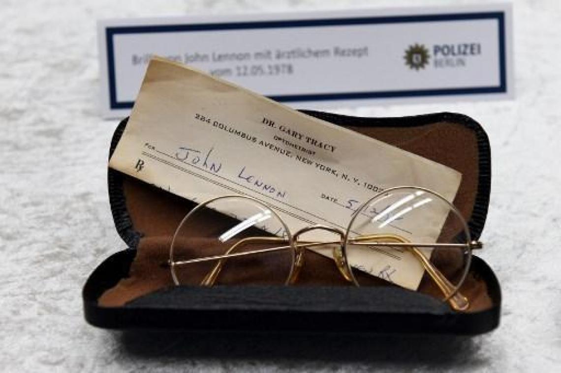 Ronde bril van John Lennon verkocht voor 137.500 pond